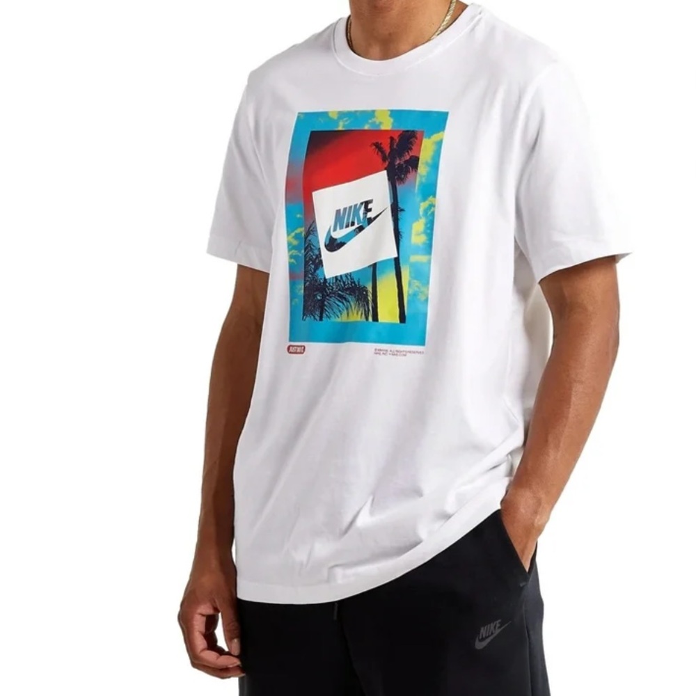 NWT XL Men’s Nike Heatwave Photo Tee